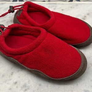 L.L. Bean Red Fleece and Leather Sole Big Kid Slippers Size 5-6